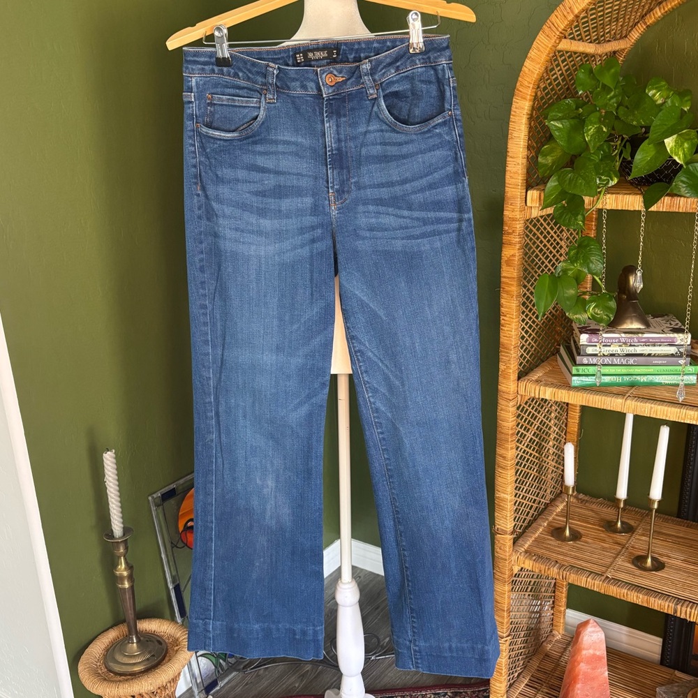Zara Blue Jean Stretchy High Waisted Boot Cut Jean